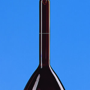 Volumetric flasks, boro 3.3, class A, amber, white graduation, with glass stopper