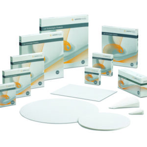 Technical filter papers, sheets, smooth