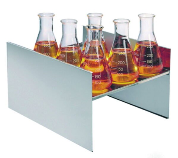 Shelving for unstirred water baths