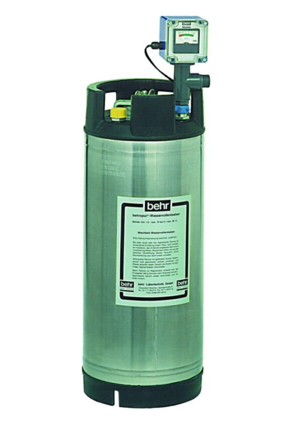 Mixed-bed ion exchanger made of stainless steel