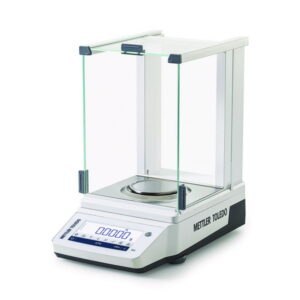 Analytical balance MA, with external adjustment