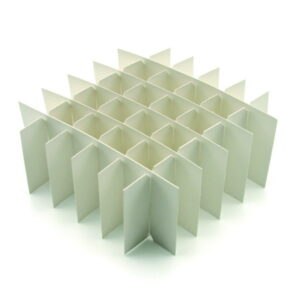 Partitions for cryogenic cardboard boxes