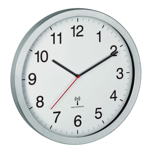 Analogue XL radio-controlled wall clock