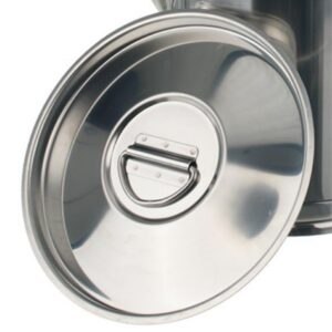 Lids for measuring cans with spout