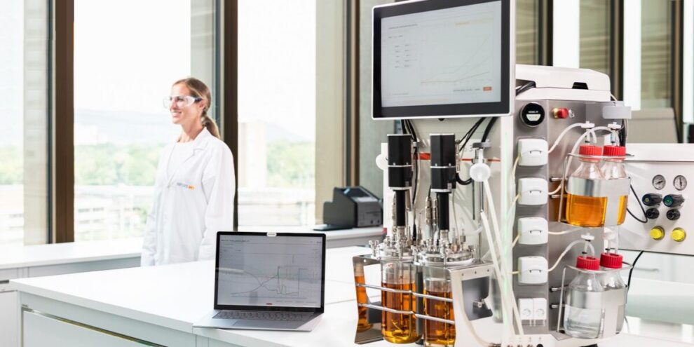 Web-Widget-MUF3-Reproducibility-1800x1200px INFORS HT Multifors 3 lauaarvuti-bioreaktor laboris, mis tagab bioprotsesside reprodutseeritavuse